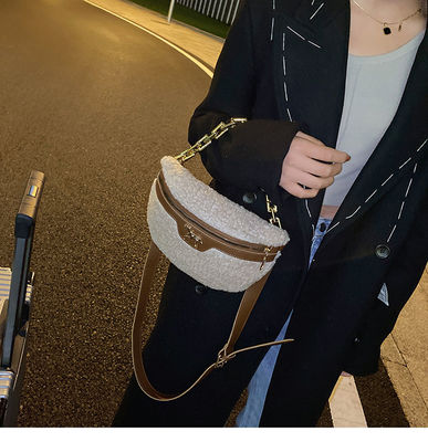 Peluş Kuzu Yünü Kabarık Kürk kadın Bekleme Çantası Küçük Moda Kumaş Kış Kadın Çantası Tasarımcı Çanta