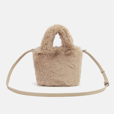 Moda Kış Sıcak Peluş Bez Çantalar Kadınlar Için Omuz Crossbody Çanta Trend Tasarımcısı Kabarık Taklit Kürk Çanta ve Cüzdanlar